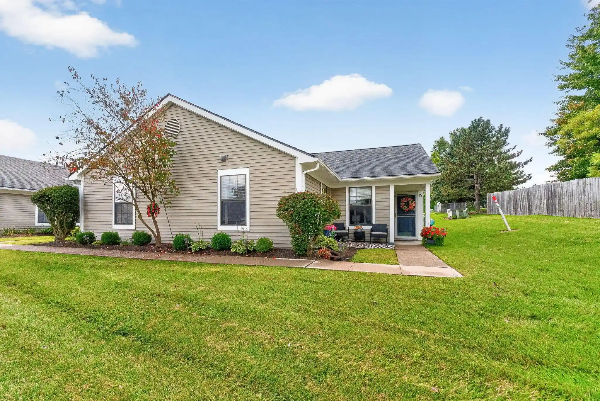 Listing Photo 1 - Condo for sale in 1079 Coventry Wy located at 1079 Coventry Wy, Marysville, OH 43040 - Unit 1079 Coventry Wy