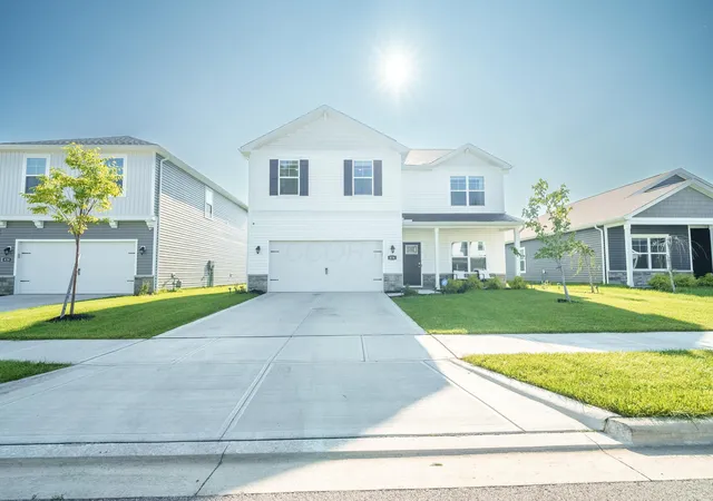 Photo 1 of Single family home for sale at 834 Allegro Dr, Reynoldsburg, OH 43068 | MLS# 226032723 | Listing updated on 2026-09-15