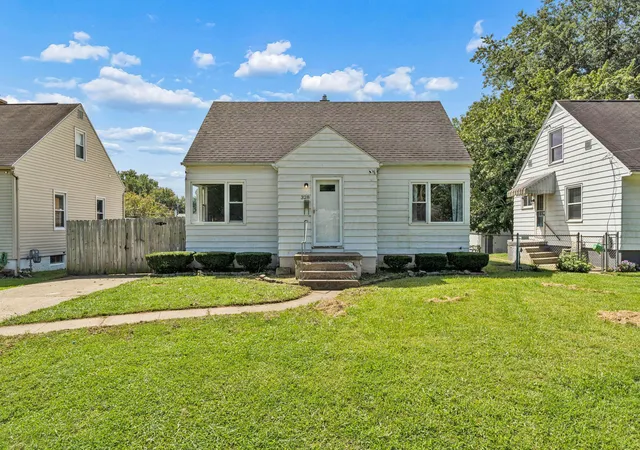 Single family home for sale at 328 Reese Ave, Lancaster, OH 43130 | MLS# 226032803 | Listing updated on 2026-09-08