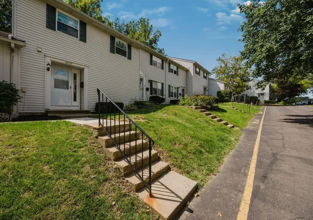 Photo 2 of Condo for sale at 2853 Avati Dr #D5, Columbus, OH 43207 | MLS# 226032798 | Listing updated on 2026-08-28