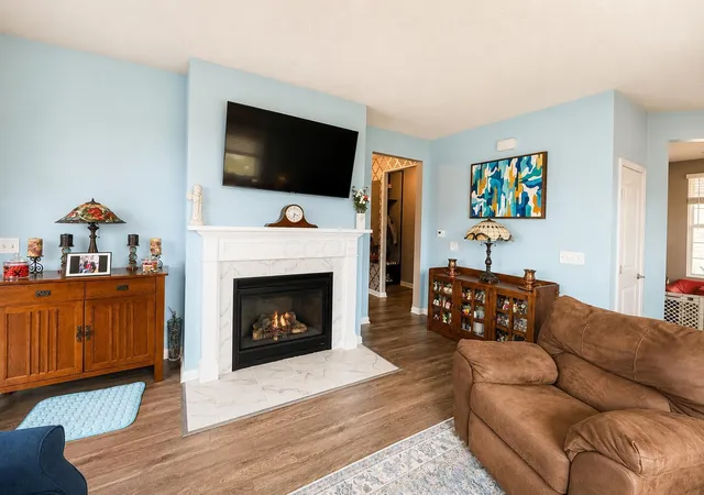 Listing Photo 5 - Condo for sale in building located at 6013 Lawthorn Dr, Westerville, OH 43081 - Unit #23