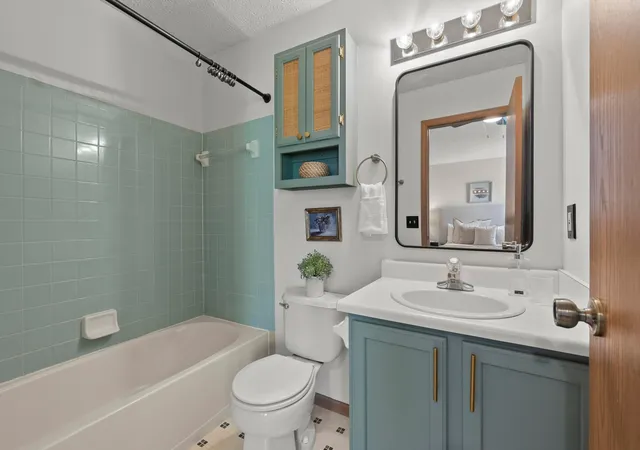 Photo 3 of Single family home for sale at 2982 Brookwell Dr, Hilliard, OH 43026 | MLS# 226032827 | Listing updated on 2026-09-13