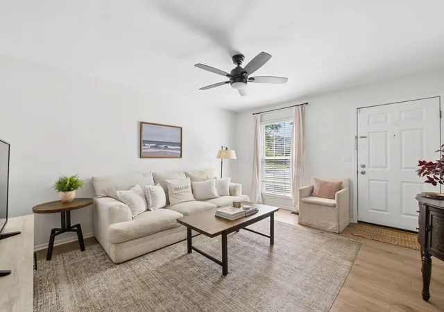Photo 3 of Single family home for sale at 5058 Silver Bow Dr, Hilliard, OH 43026 | MLS# 226032930 | Listing updated on 2026-09-15