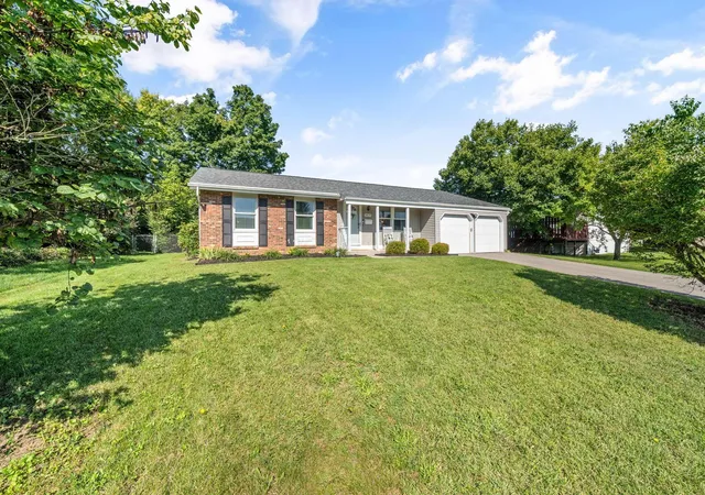 Photo 2 of Single family home for sale at 3415 Graystone Dr, Columbus, OH 43232 | MLS# 226032975 | Listing updated on 2026-09-11