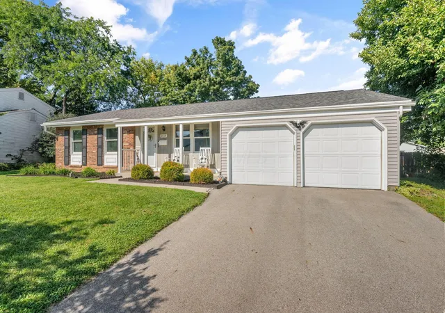 Photo 3 of Single family home for sale at 3415 Graystone Dr, Columbus, OH 43232 | MLS# 226032975 | Listing updated on 2026-09-11
