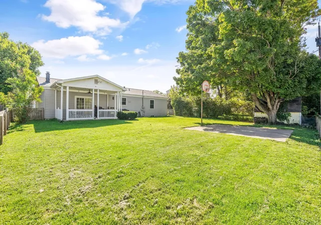 Photo 4 of Single family home for sale at 3415 Graystone Dr, Columbus, OH 43232 | MLS# 226032975 | Listing updated on 2026-09-11
