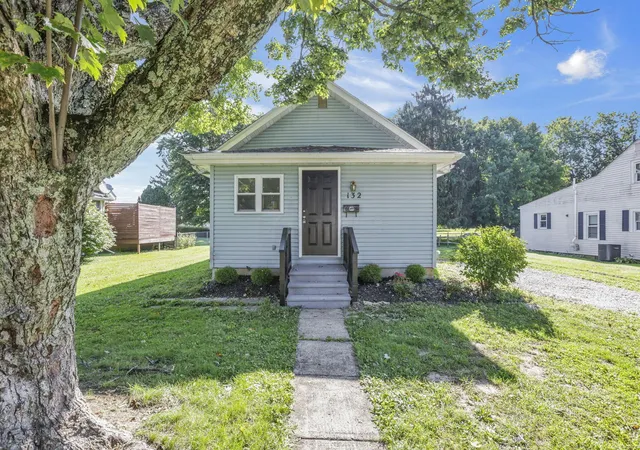 Photo 2 of Single family home for sale at 132 N Westmoor Ave, Newark, OH 43055 | MLS# 226032929 | Listing updated on 2026-09-15