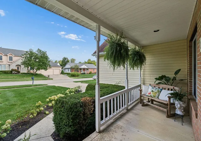 Photo 3 of Sale Pending at 1349 Bluejack Ln, Heath, OH 43056 | MLS# 226032919 | Listing updated on 2026-08-30
