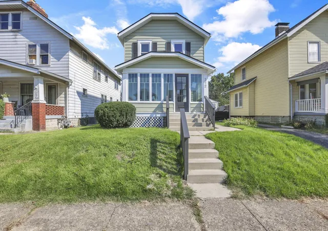 Photo 4 of Single family home for sale at 272 E Markison Ave, Columbus, OH 43207 | MLS# 226032924 | Listing updated on 2026-09-01