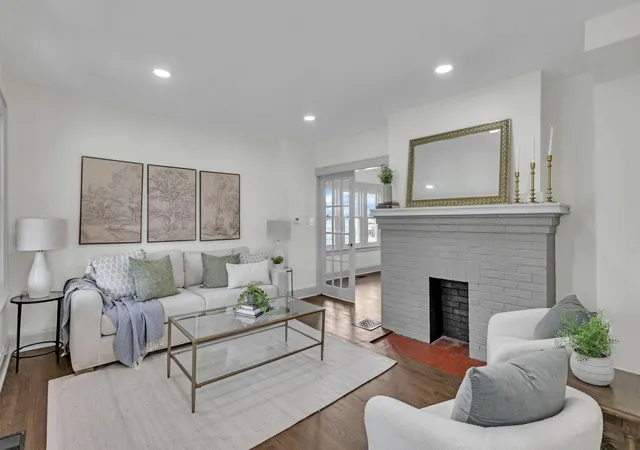 Photo 1 of Single family home for sale at 272 E Markison Ave, Columbus, OH 43207 | MLS# 226032924 | Listing updated on 2026-09-01