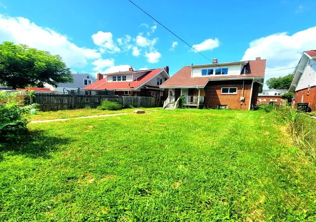 Photo 10 of Single family home for sale at 1921 Sullivant Ave, Columbus, OH 43223 | MLS# 226033109 | Listing updated on 2026-08-31