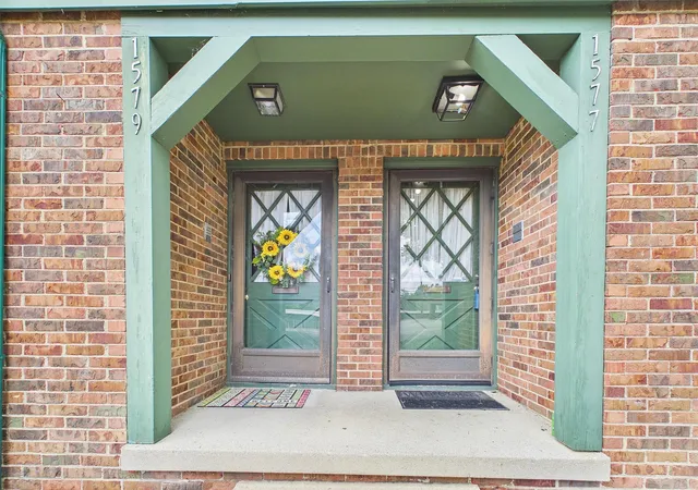Photo 2 of Condo for sale at 1577 Sandringham Ct, Columbus, OH 43220 | MLS# 226032946 | Listing updated on 2026-09-08