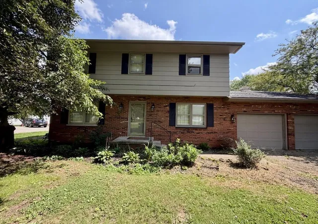 Photo 1 of Single family home for sale at 5724 Old Logan Rd Se, Lancaster, OH 43130 | MLS# 226032949 | Listing updated on 2026-08-29