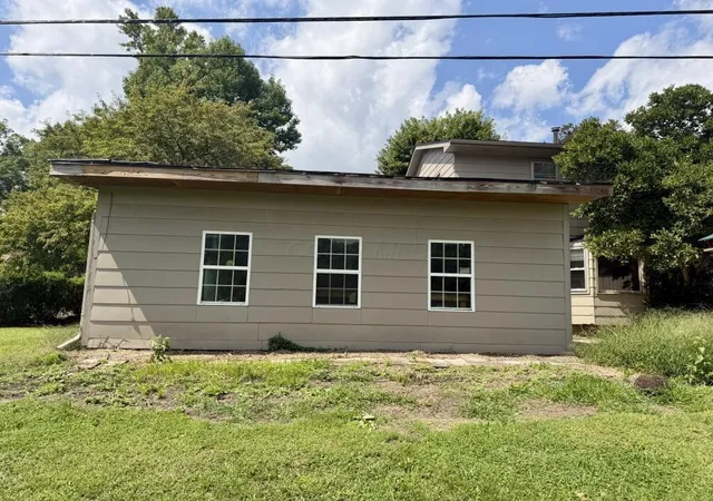 Photo 4 of Single family home for sale at 5724 Old Logan Rd Se, Lancaster, OH 43130 | MLS# 226032949 | Listing updated on 2026-08-29