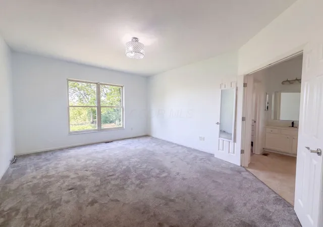 Photo 3 of Single family home for sale at 8171 Shady Maple Dr, Canal Winchester, OH 43110 | MLS# 226032957 | Listing updated on 2026-09-20