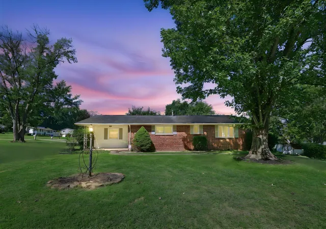 Photo 1 of Single family home for sale at 3967 Skyline Dr, Zanesville, OH 43701 | MLS# 226032968 | Listing updated on 2026-09-21