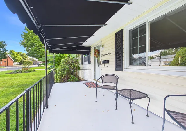Photo 3 of Single family home for sale at 129 Kanawha Rd, Lancaster, OH 43130 | MLS# 226033004 | Listing updated on 2026-09-14