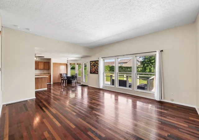 Photo 3 of Single family home for sale at 3054 Jetstream Dr, Columbus, OH 43231 | MLS# 226032971 | Listing updated on 2026-09-14