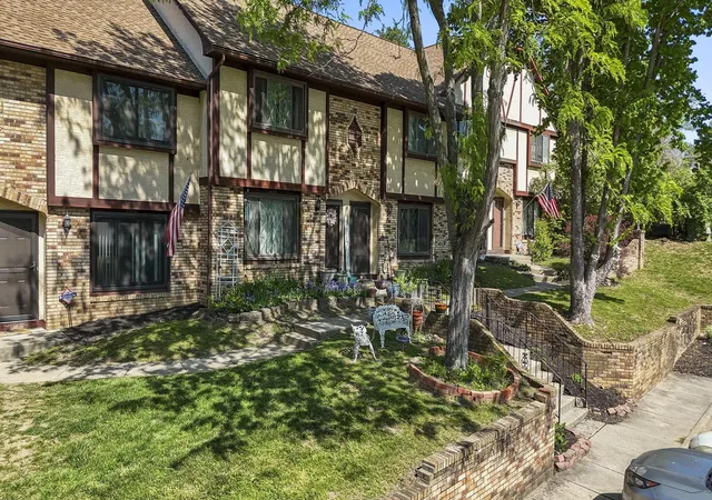 Condo for sale at 3032 Blendon Woods Blvd, Columbus, OH 43231 | MLS# 226032976