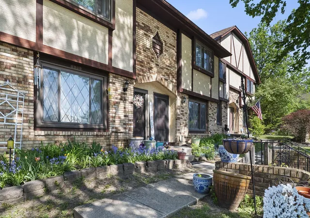 Photo 3 of Condo for sale at 3032 Blendon Woods Blvd, Columbus, OH 43231 | MLS# 226032976 | Listing updated on 2026-09-12