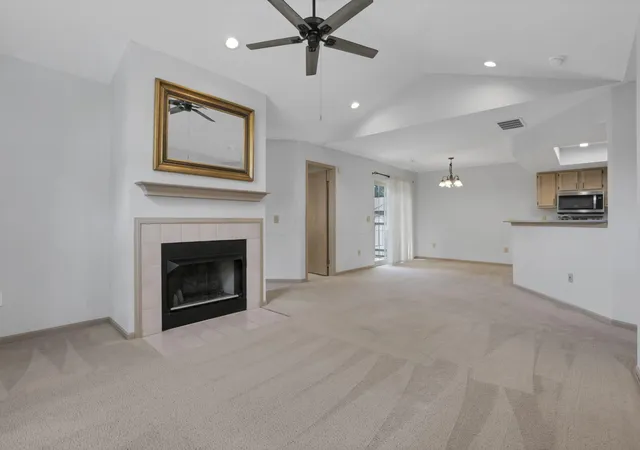 Photo 2 of Condo for sale at 5800 Locbury Ln, Dublin, OH 43016 | MLS# 226033012 | Listing updated on 2026-09-03
