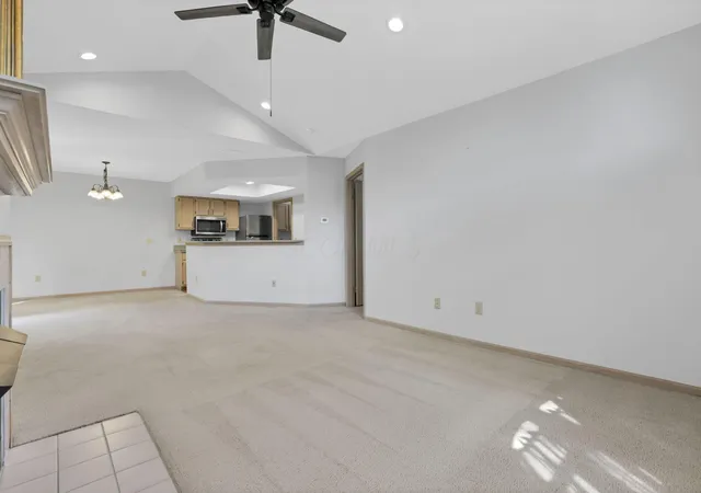 Photo 3 of Condo for sale at 5800 Locbury Ln, Dublin, OH 43016 | MLS# 226033012 | Listing updated on 2026-09-03