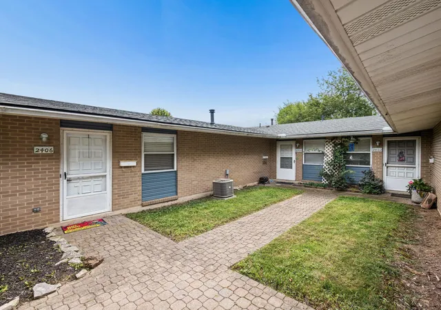 Photo 4 of House for sale at 2400-2406 Red Coach Dr, Springfield, OH 45503 | MLS# 226033075 | Listing updated on 2026-10-22