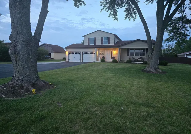 Photo 3 of Sale Pending at 3710 Lukens Rd, Grove City, OH 43123 | MLS# 226033014 | Listing updated on 2026-09-03