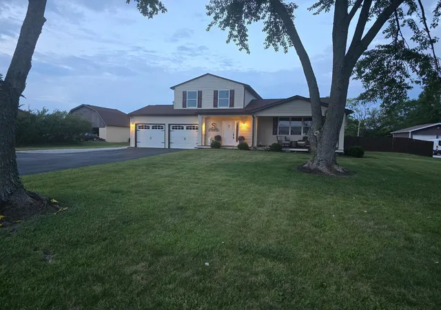 Photo 4 of Sale Pending at 3710 Lukens Rd, Grove City, OH 43123 | MLS# 226033014 | Listing updated on 2026-09-03