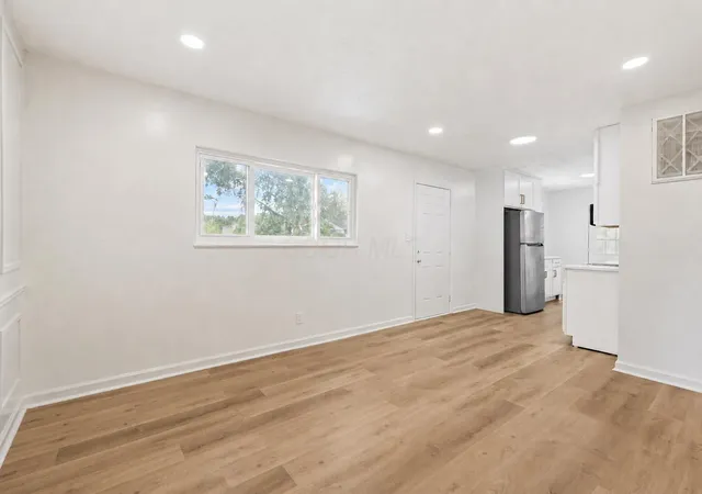 Photo 4 of Single family home for sale at 2986 Baker Hl Rd, Columbus, OH 43207 | MLS# 226033115 | Listing updated on 2026-09-15
