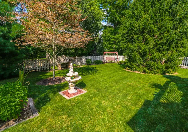 Photo 2 of Single family home for sale at 1134 Summer Hl Cir, Columbus, OH 43230 | MLS# 226033100 | Listing updated on 2026-09-12