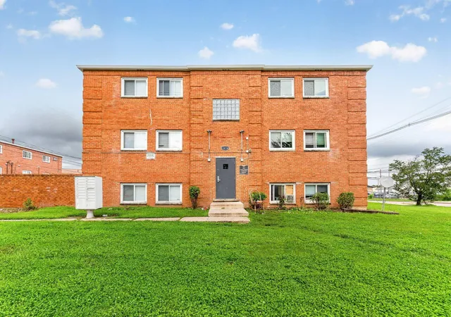 Photo 3 of Multi family home for sale at 3656 3670 Seabrook Ave, Columbus, OH 43227 | MLS# 226033081 | Listing updated on 2026-08-31