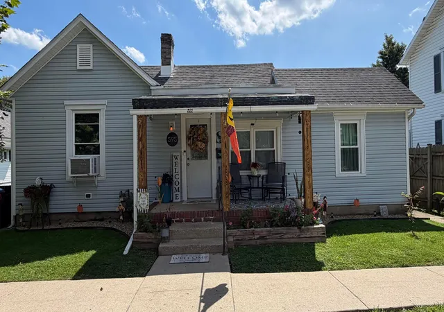 Photo 1 of Single family home for sale at 595 E Hunter St, Logan, OH 43138 | MLS# 226033060 | Listing updated on 2026-08-31