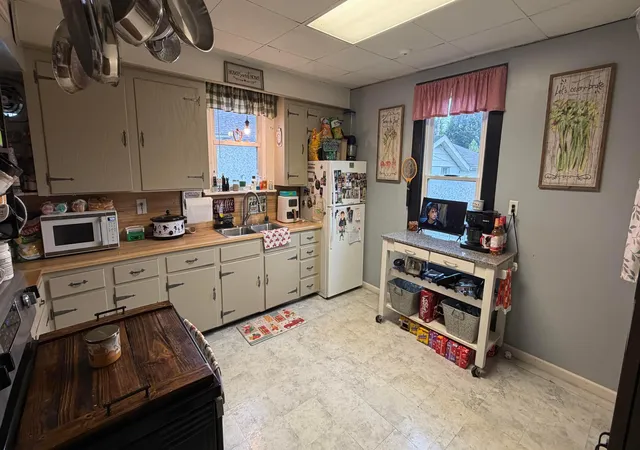 Photo 5 of Single family home for sale at 595 E Hunter St, Logan, OH 43138 | MLS# 226033060 | Listing updated on 2026-08-31