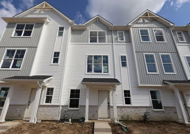 Photo 1 of Sale Pending at 9226 Mount Drum Aly, Reynoldsburg, OH 43068 | MLS# 226033068 | Listing updated on 2026-09-16