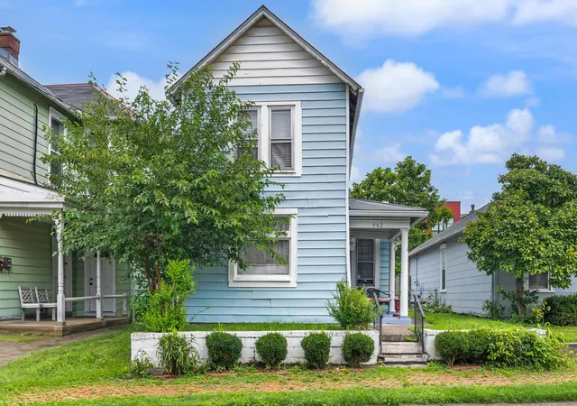 Photo 2 of Single family home for sale at 962 N 6th Street, Columbus, OH 43201 | MLS# 226033069 | Listing updated on 2026-09-02