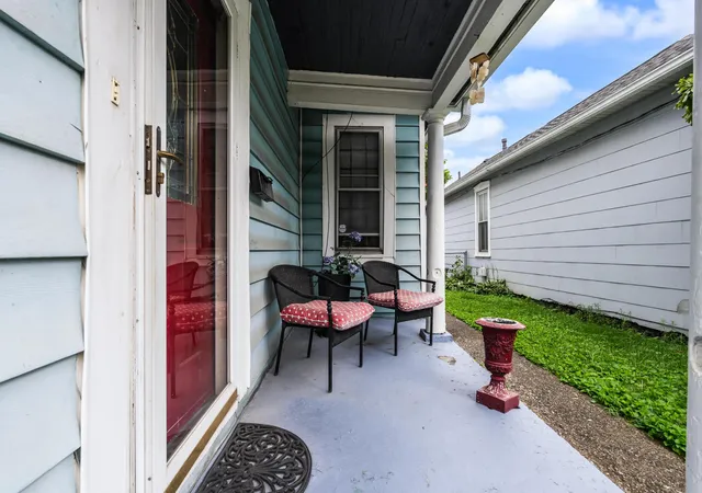 Photo 3 of Single family home for sale at 962 N 6th Street, Columbus, OH 43201 | MLS# 226033069 | Listing updated on 2026-10-09