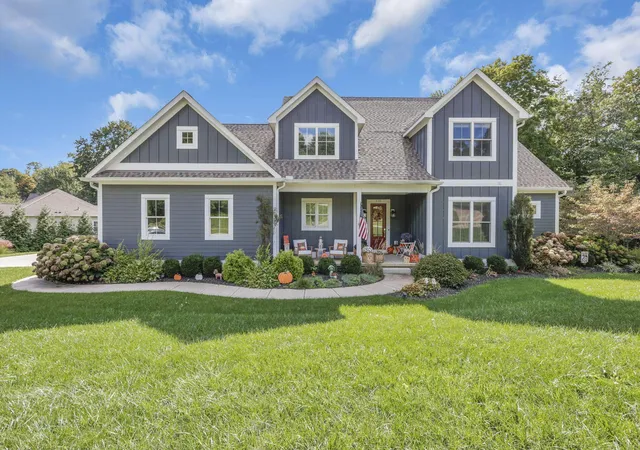Photo 1 of Single family home for sale at 110 Sandpiper Dr, Thornville, OH 43076 | MLS# 226036780 | Listing updated on 2026-10-18