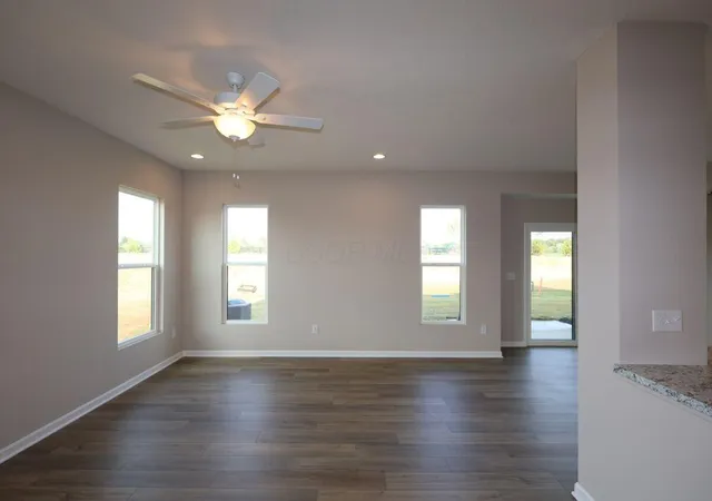 Photo 2 of Single family home for sale at 1120 Allegro Dr, Reynoldsburg, OH 43068 | MLS# 226033096 | Listing updated on 2026-09-23