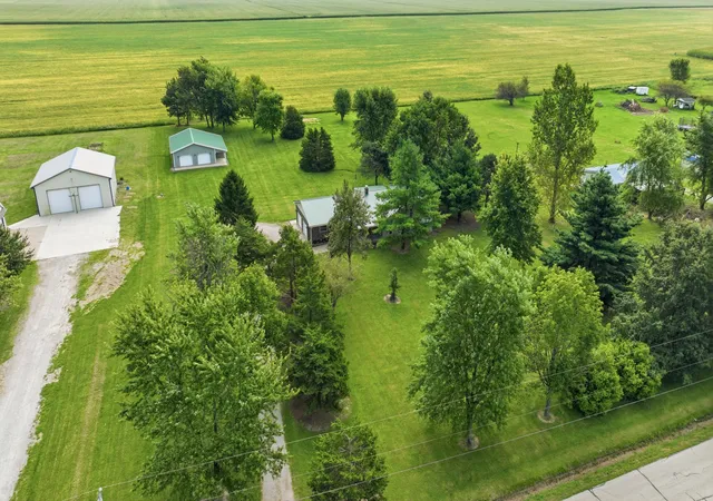 Photo 4 of Single family home for sale at 1720 Irvin Rd, Jamestown, OH 45335 | MLS# 226033116 | Listing updated on 2026-08-31