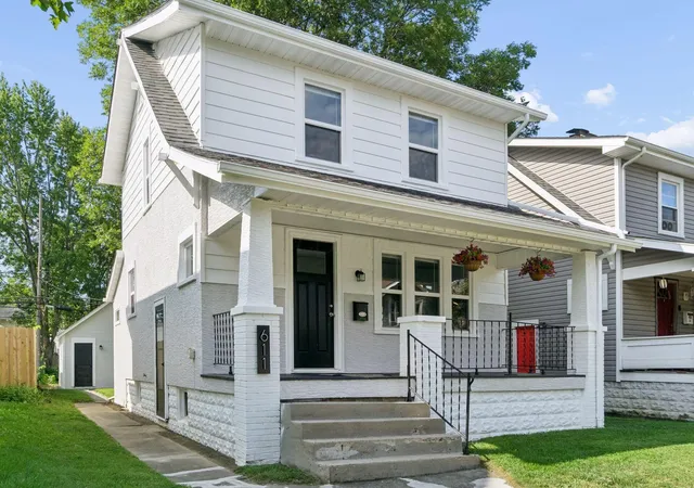 Photo 1 of Single family home for sale at 611 E Jenkins Ave, Columbus, OH 43207 | MLS# 226033131 | Listing updated on 2026-09-29