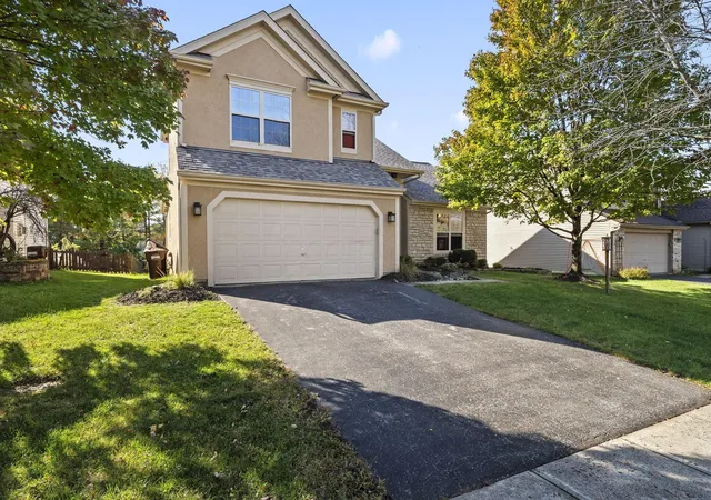 Single family home for sale at 7473 Bunker Ridge Ct, Blacklick, OH 43004 | MLS# 226040956