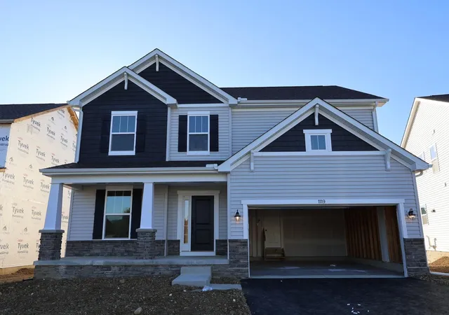 Photo 1 of Sale Pending at 1119 Jeffrey Ln, Grove City, OH 43123 | MLS# 226033831 | Listing updated on 2026-10-12