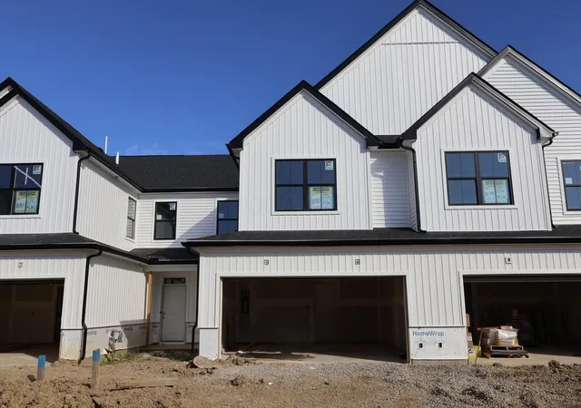 Photo 1 of Condo for sale at 5775 Dutch Ln, Powell, OH 43065 | MLS# 226034107 | Listing updated on 2026-10-23