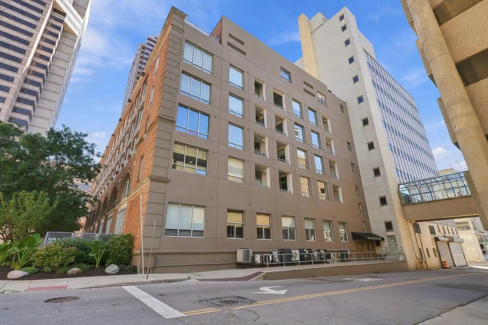 Listing Photo 1 - Condo for sale in 221 N Front St located at 221 N Front St, Columbus, OH 43215 - Unit #601
