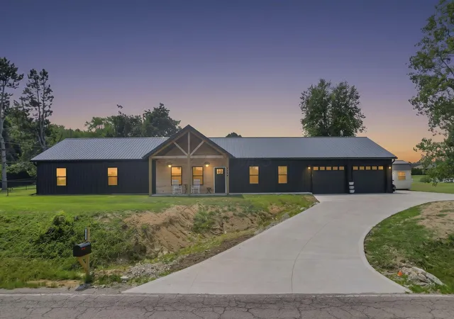 Single family home for sale at 2694 Lees Rd, Heath, OH 43056 | MLS# 226034615