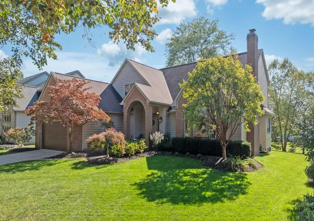 Photo 1 of Single family home for sale at 1101 Hooverview Dr, Westerville, OH 43082 | MLS# 226039198 | Listing updated on 2026-10-21