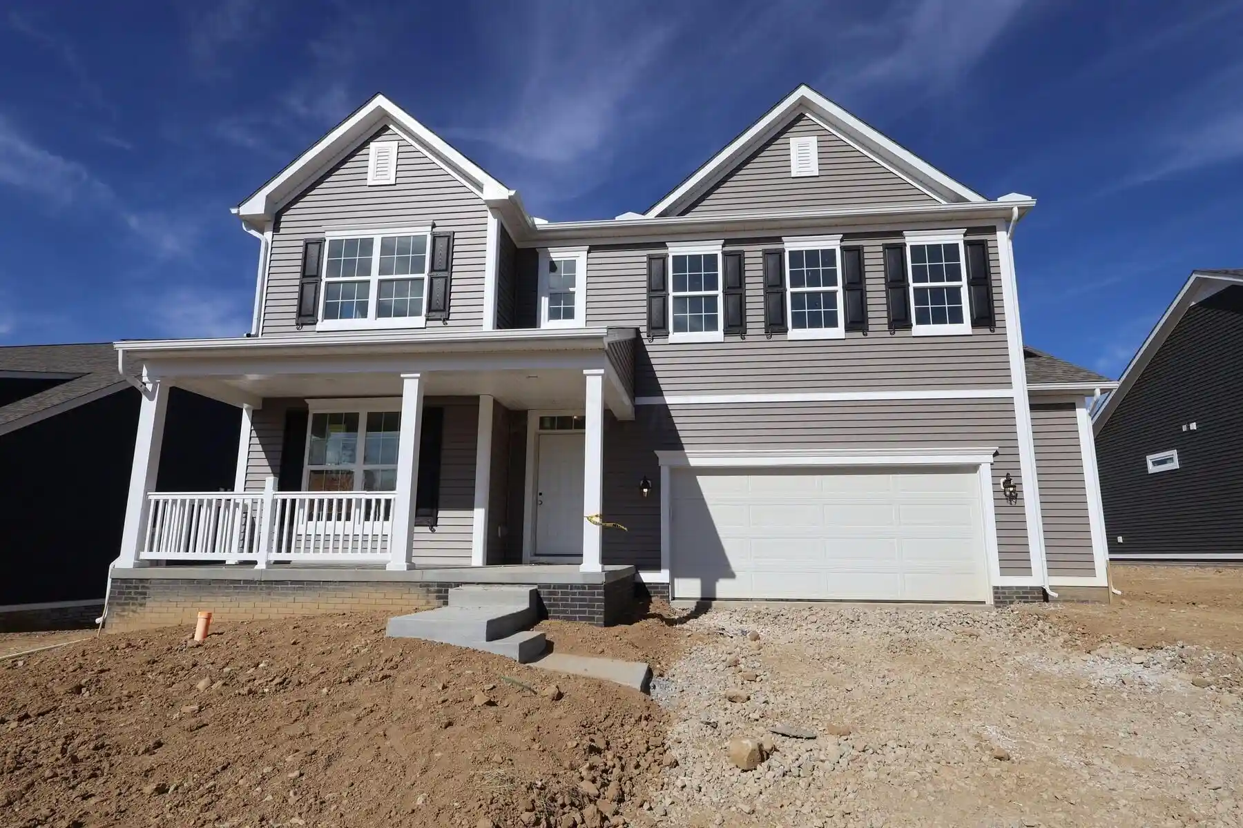 Single family home for sale at 538 Creekside Loop S, Pataskala, OH 43062 | MLS# 226035005