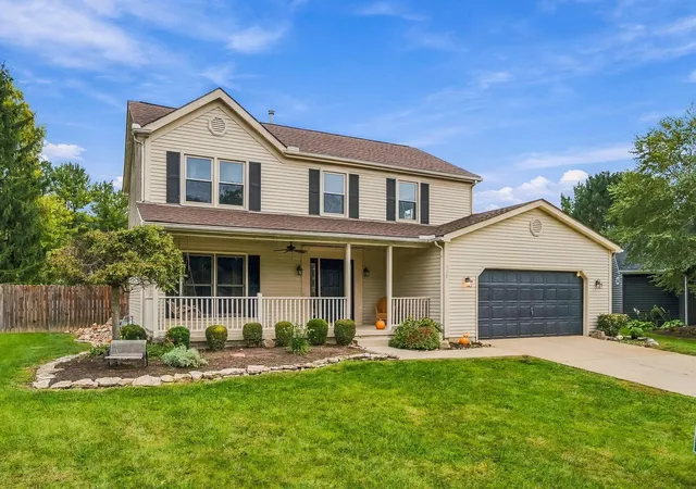 Single family home for sale at 118 Halstead Ct, Delaware, OH 43015 | MLS# 226036483