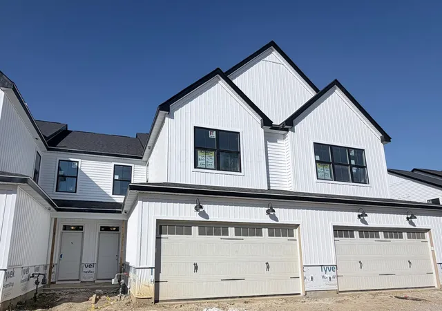 Condo for sale at 5794 Dutch Ln, Powell, OH 43065 | MLS# 226035564